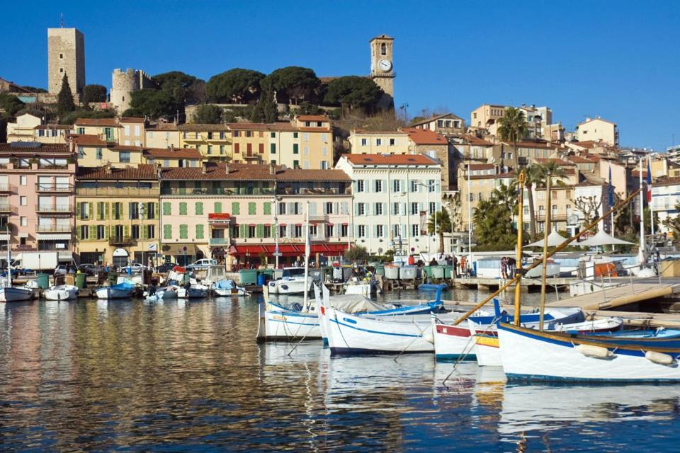 Ferretti 36 ' Bateau A Quai Vieux-Port Cannes Festival La Croisette Luaran gambar